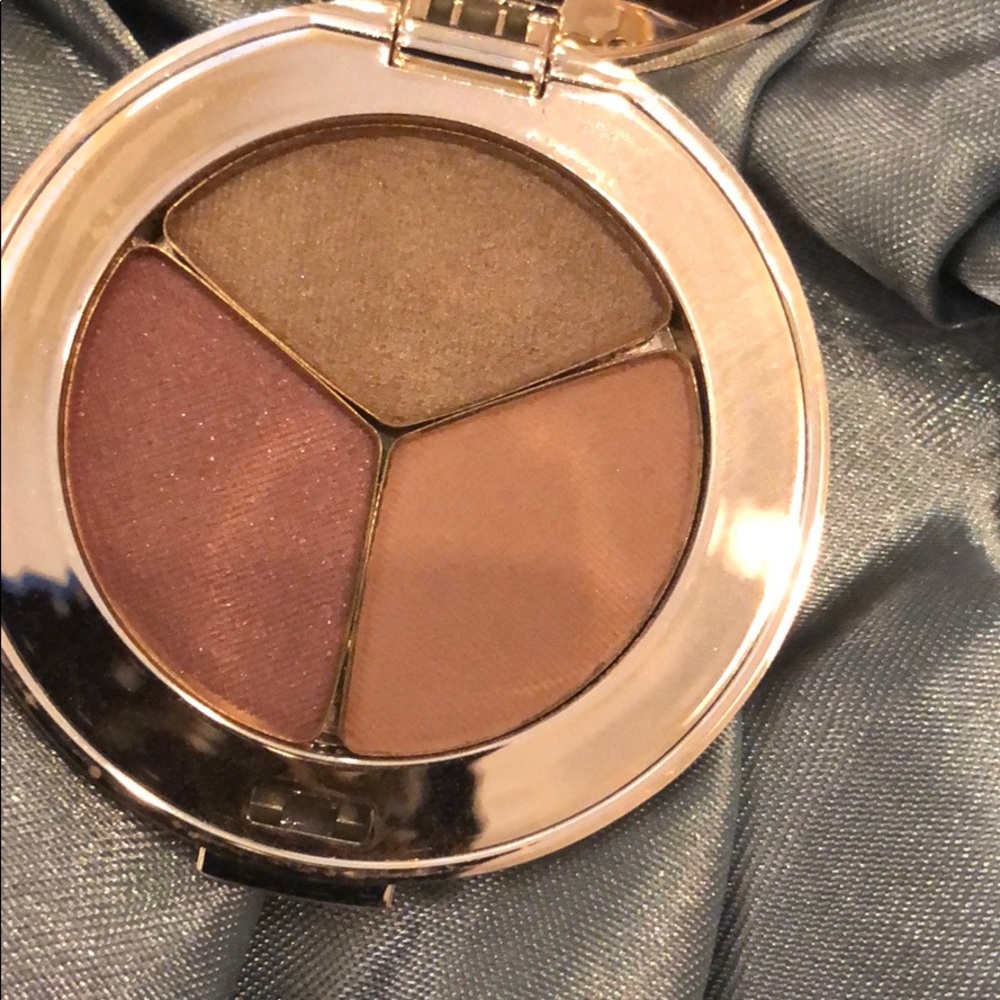 Eyeshadow